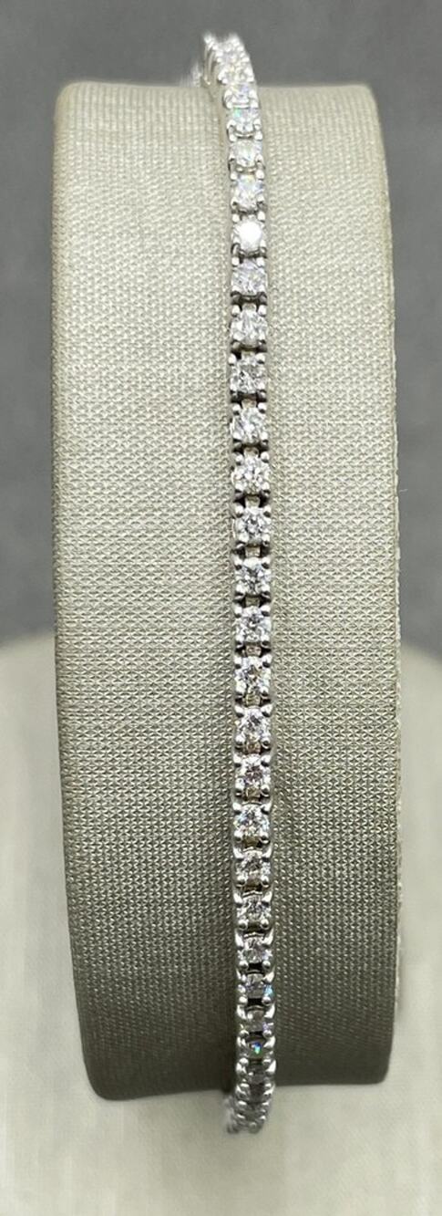 14K White Gold Diamond Tennis Bracelet (23452)